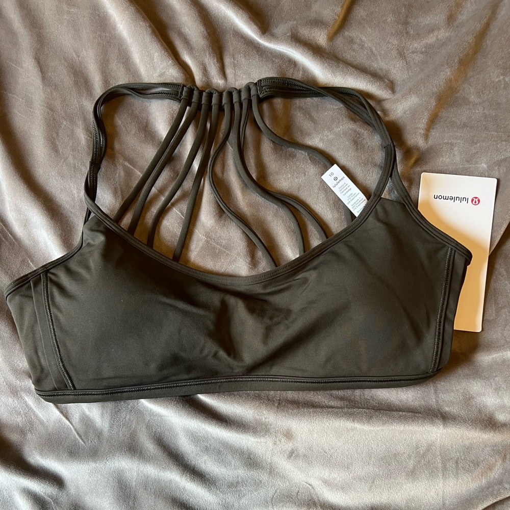 Lululemon lighten up bra. Size 10. NWT